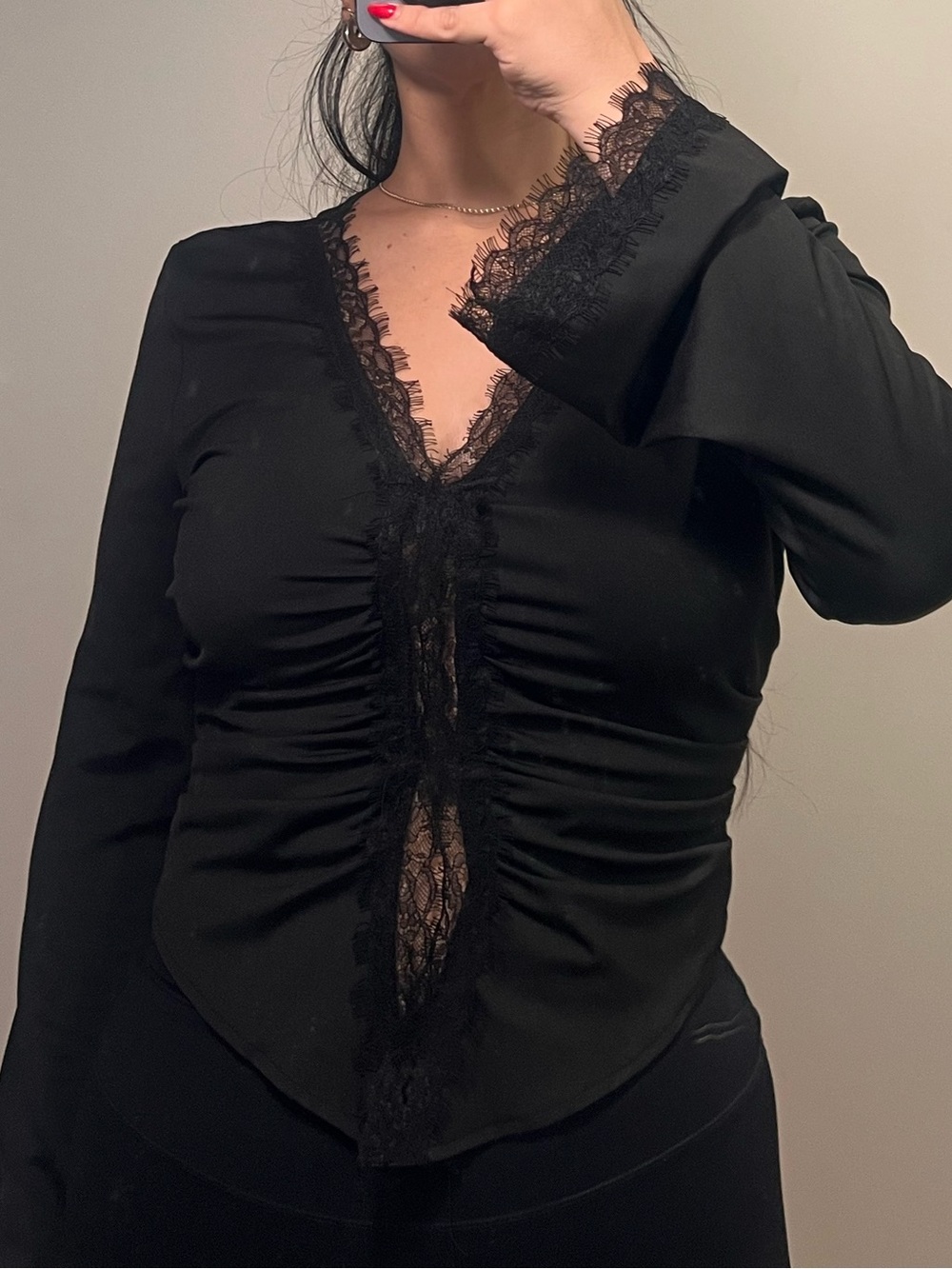 Pretty Damage Black Lace-Trim Ruched Long Sleeve Top
